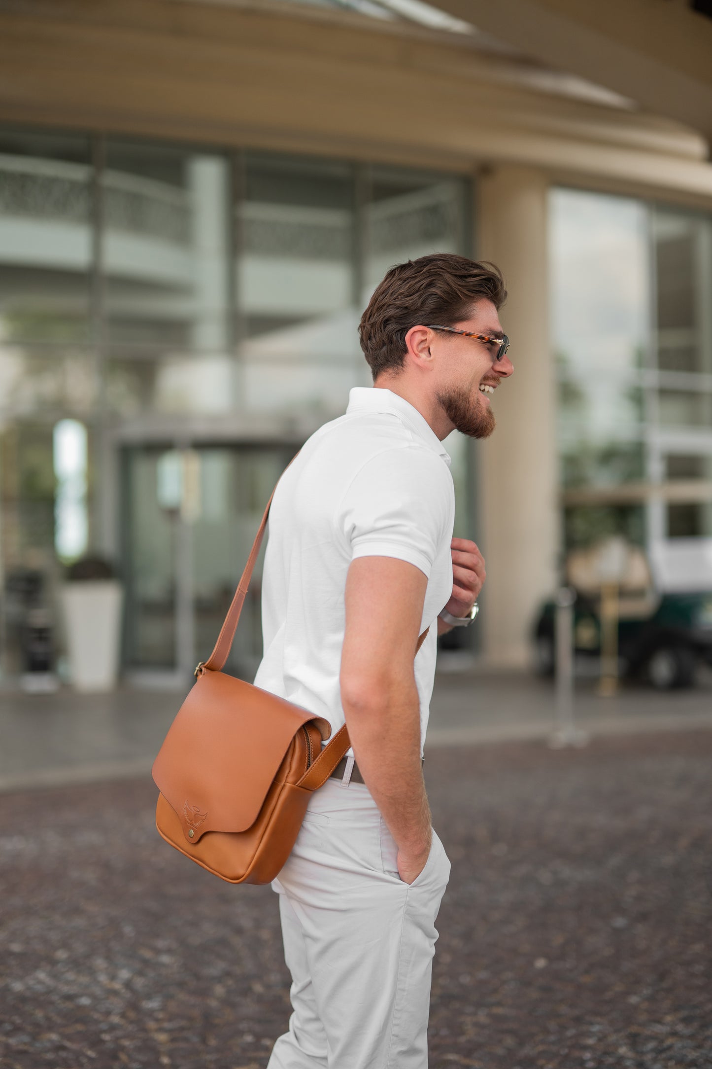 LEATHER CROSS-BODY BAG FOR MEN