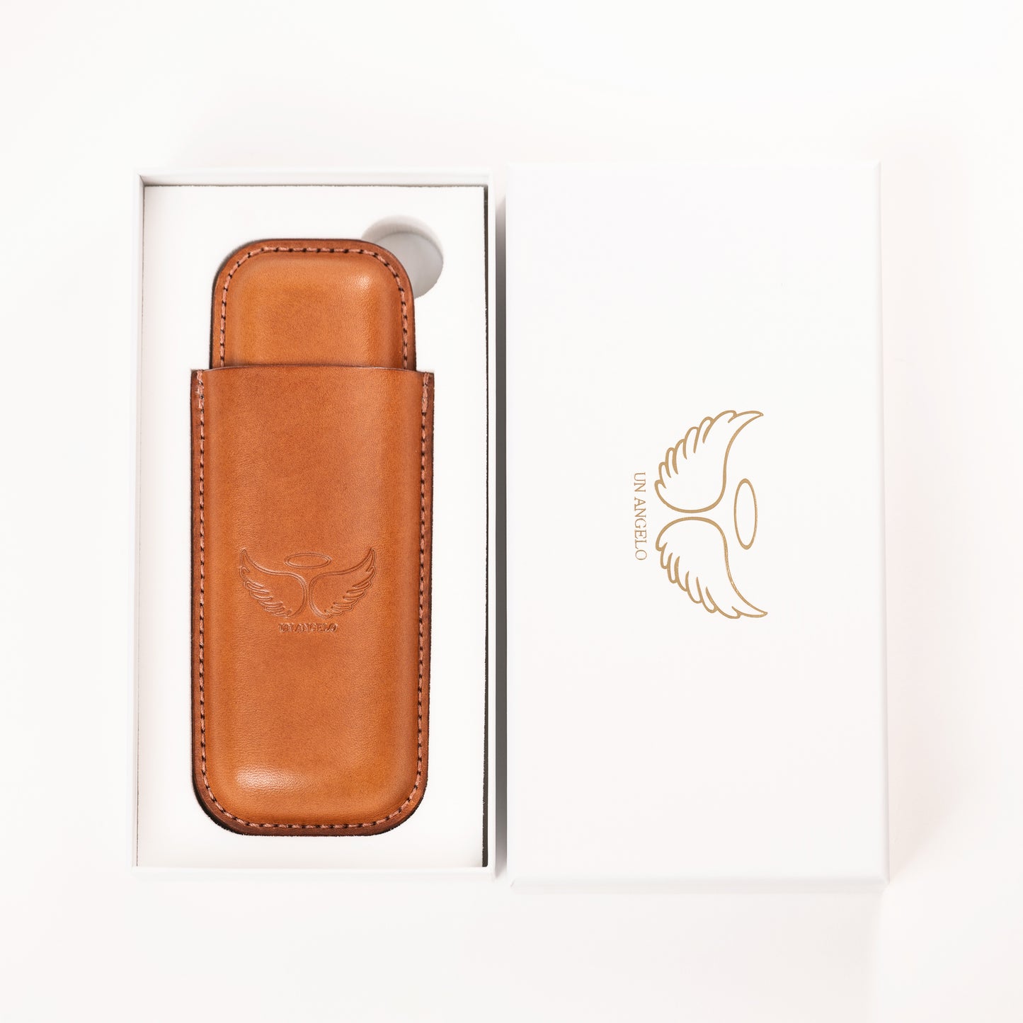 LEATHER CIGAR CASE WITH CIGAR REST
