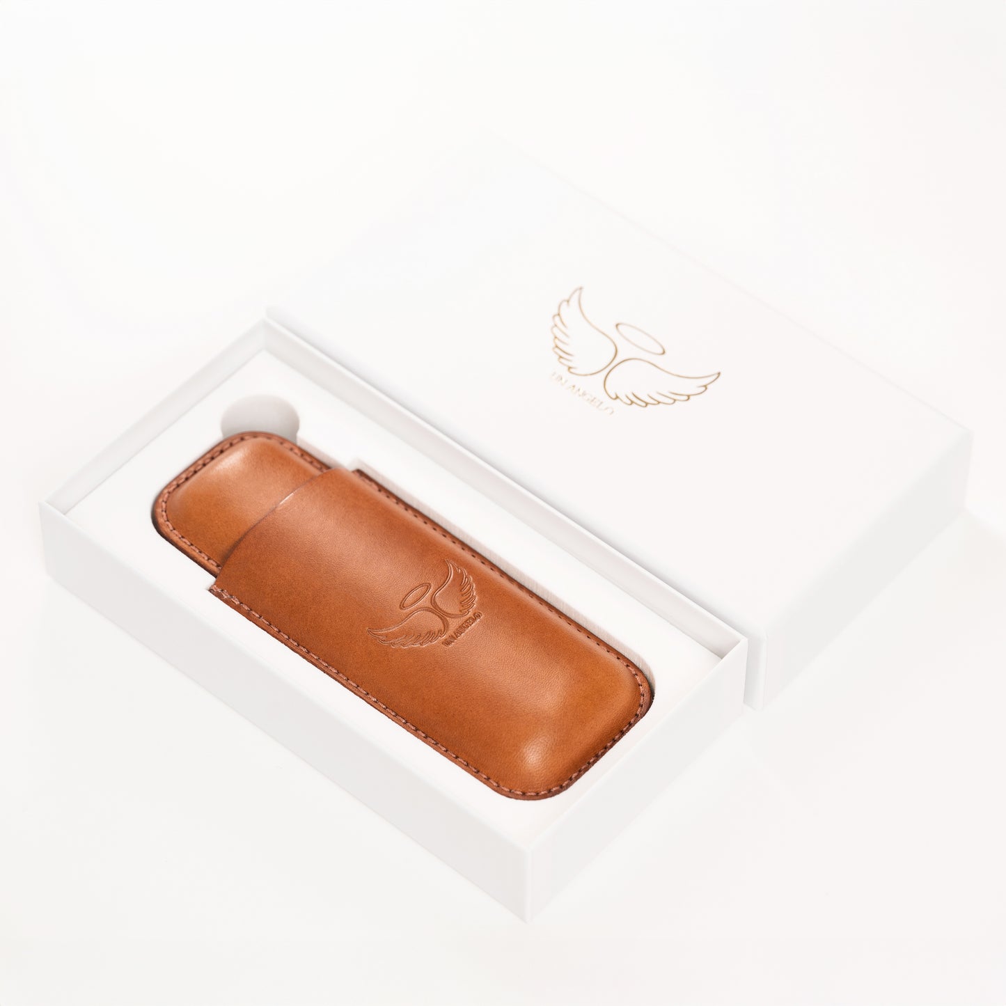 LEATHER CIGAR CASE WITH CIGAR REST