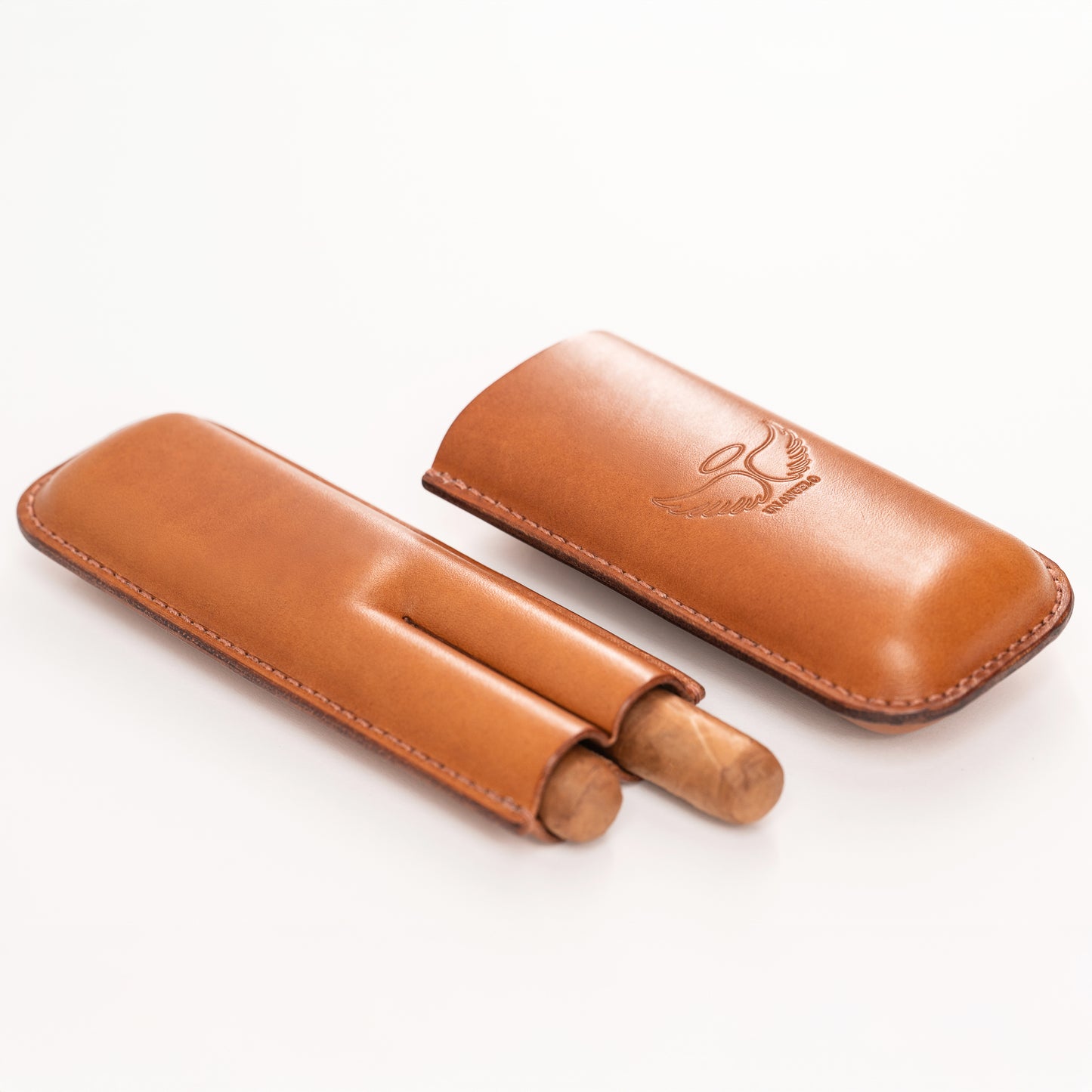 LEATHER CIGAR CASE WITH CIGAR REST